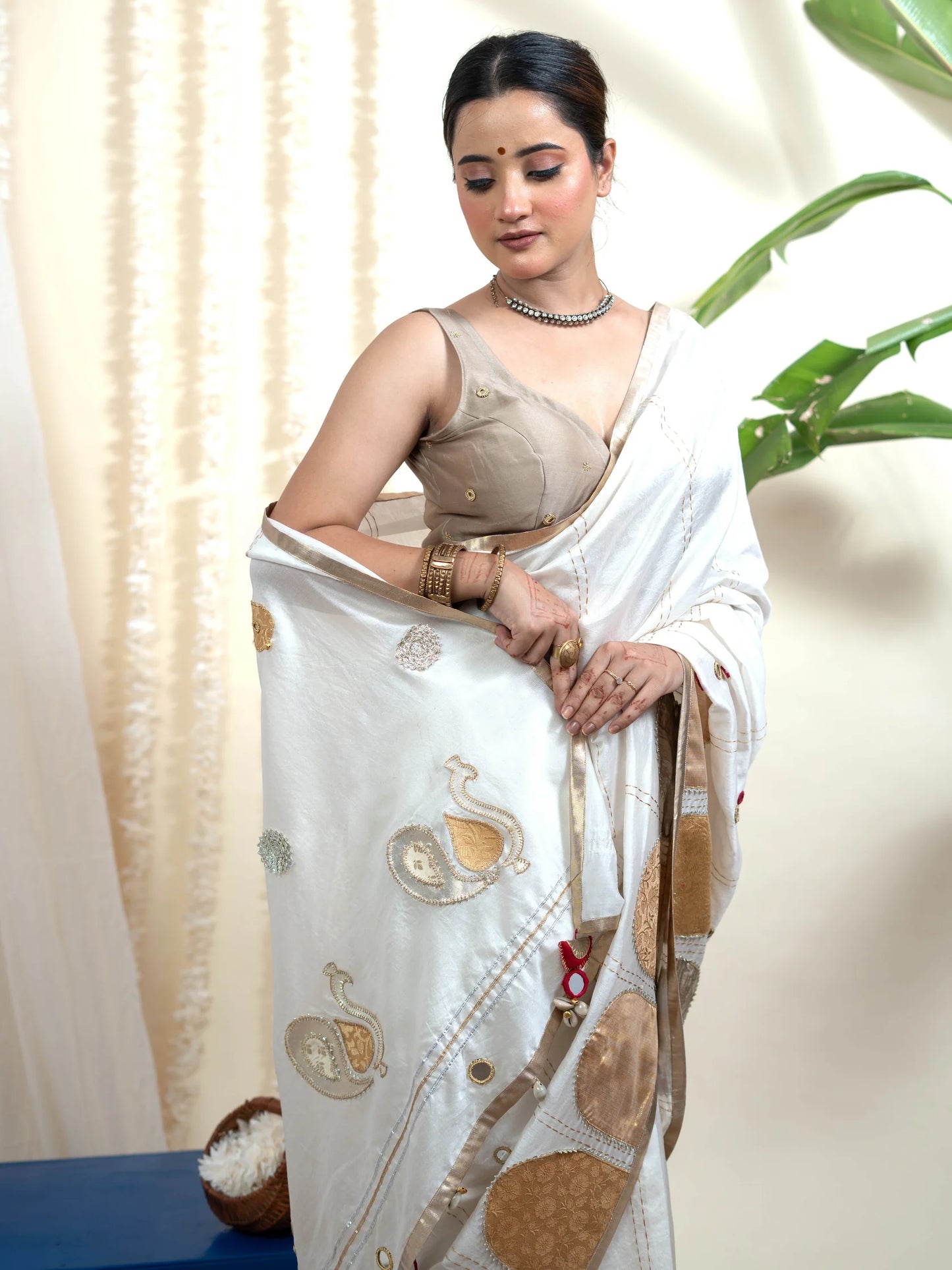 Jugni White Saree