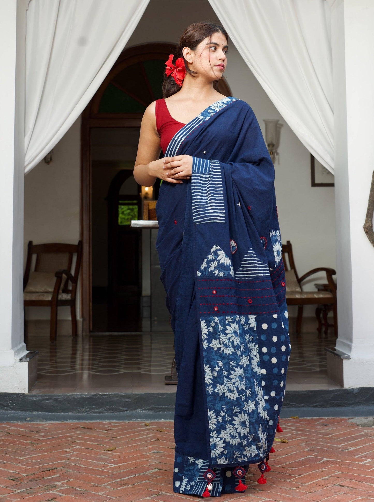 नीलिमा (Neelima) Cottom Cambric Indigo Saree