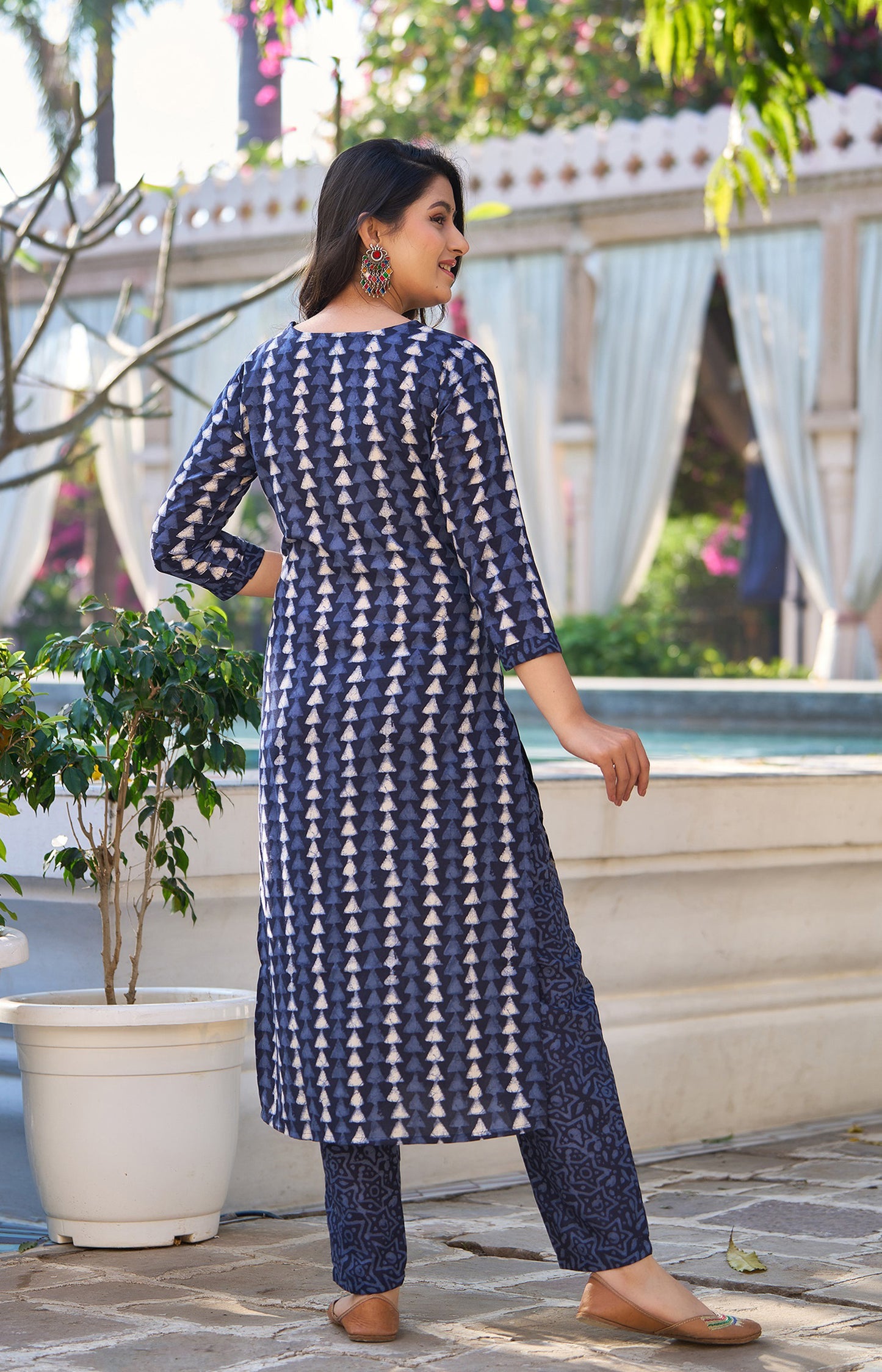 Women Blue Bird Printed Pure Cotton Kurta, Pant And Dupatta Set