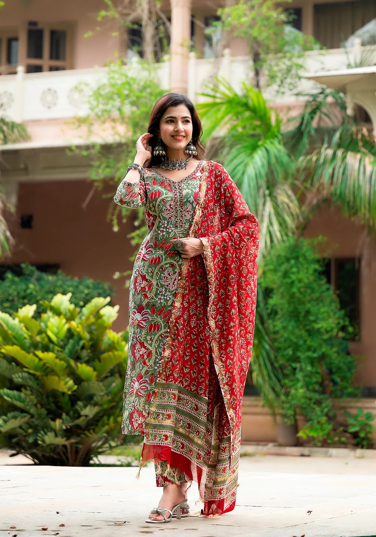 Avni Suit Women Multicolor Printed Viscose Rayon Kurta, Pant And Dupatta Set