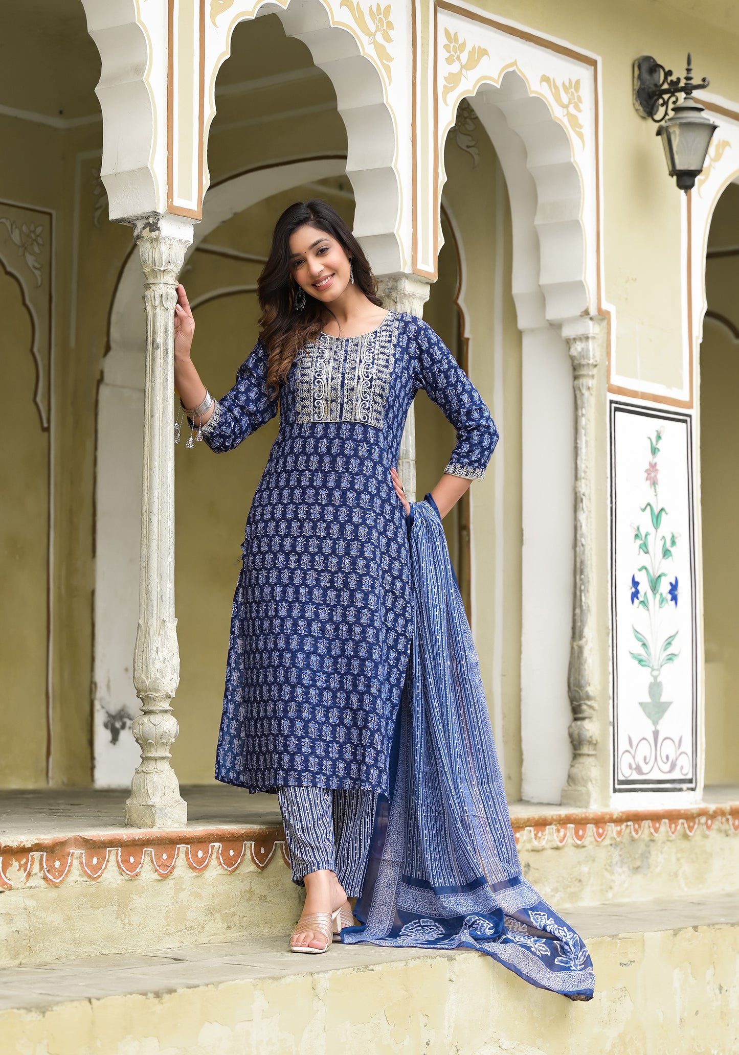 Juniper Women Blue Printed Viscose Rayon Kurta, Pant And Dupatta Set