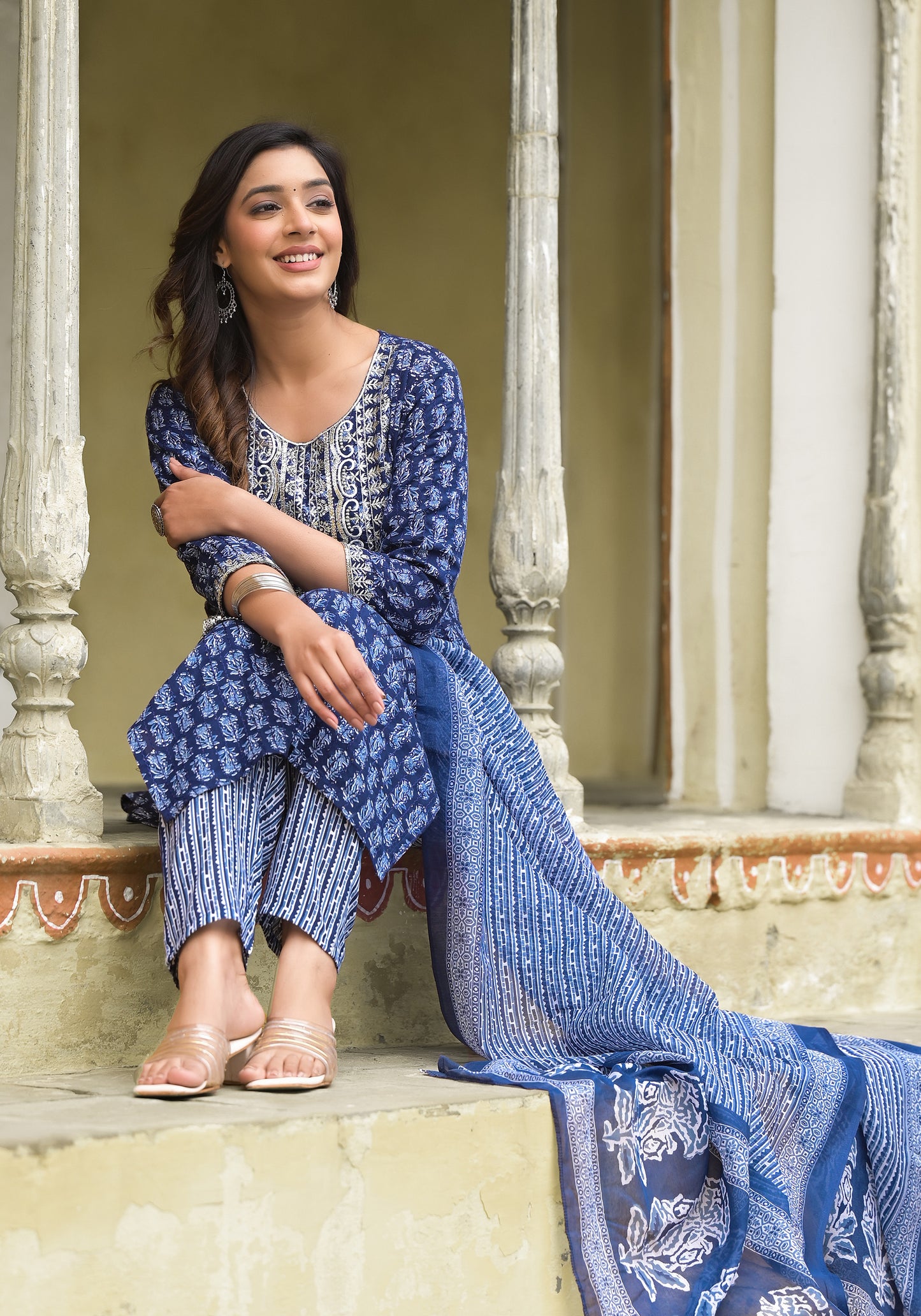 Juniper Women Blue Printed Viscose Rayon Kurta, Pant And Dupatta Set