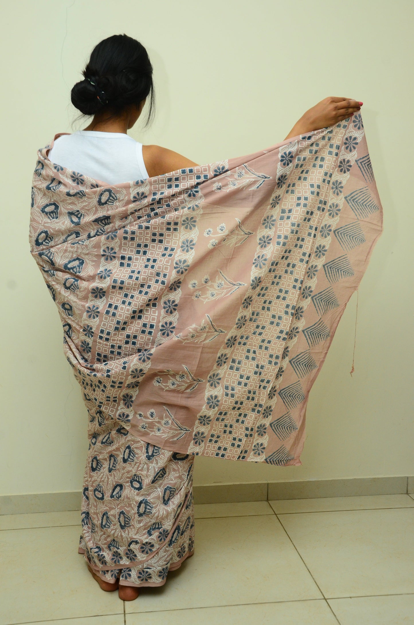 Splashes On The Beach - Handblock Print Natural Dyed - Mulmul Cotton Saree