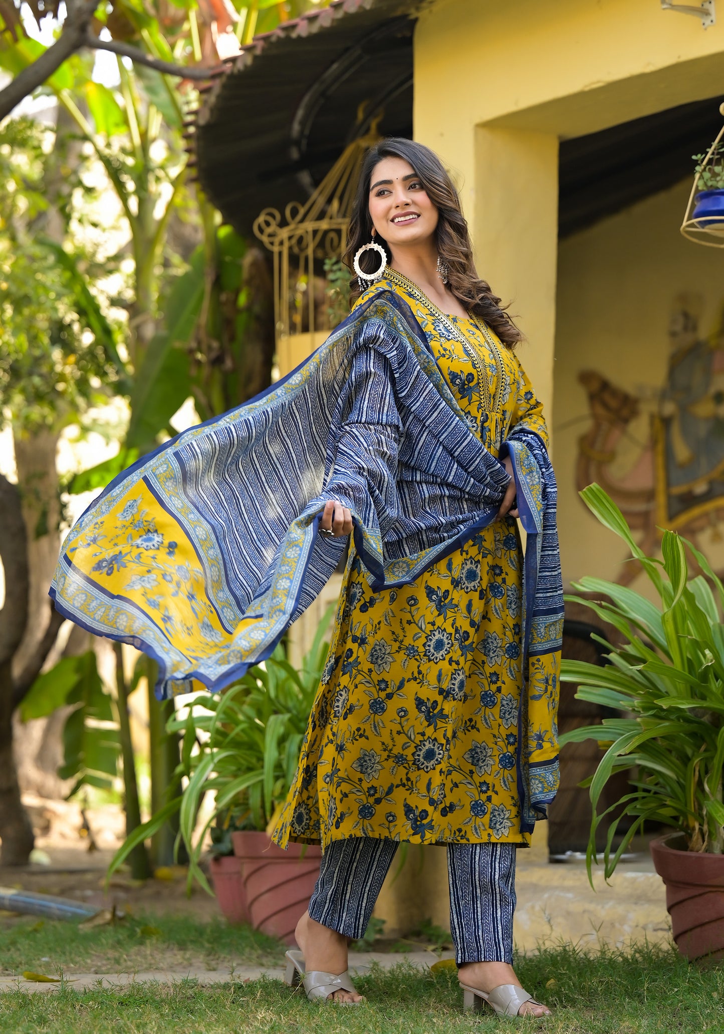 Women Yellow And Blue Printed Viscose Rayon Kurta, Pant And Dupatta Set