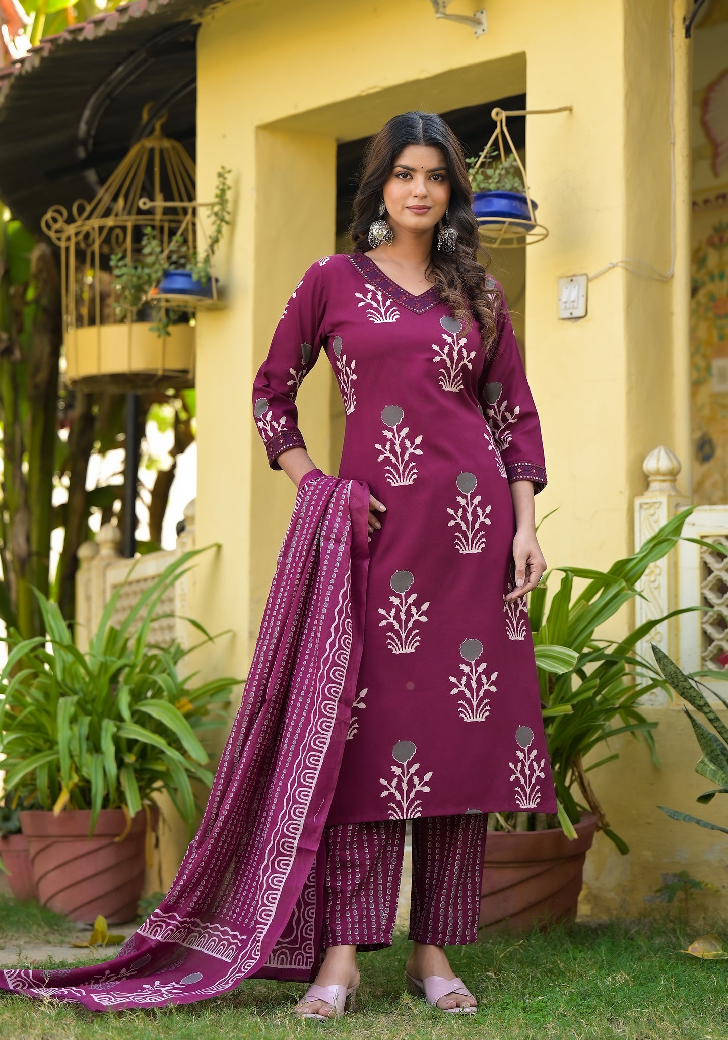 Women Purple Printed Viscose Rayon Kurta, Pant And Dupatta Set