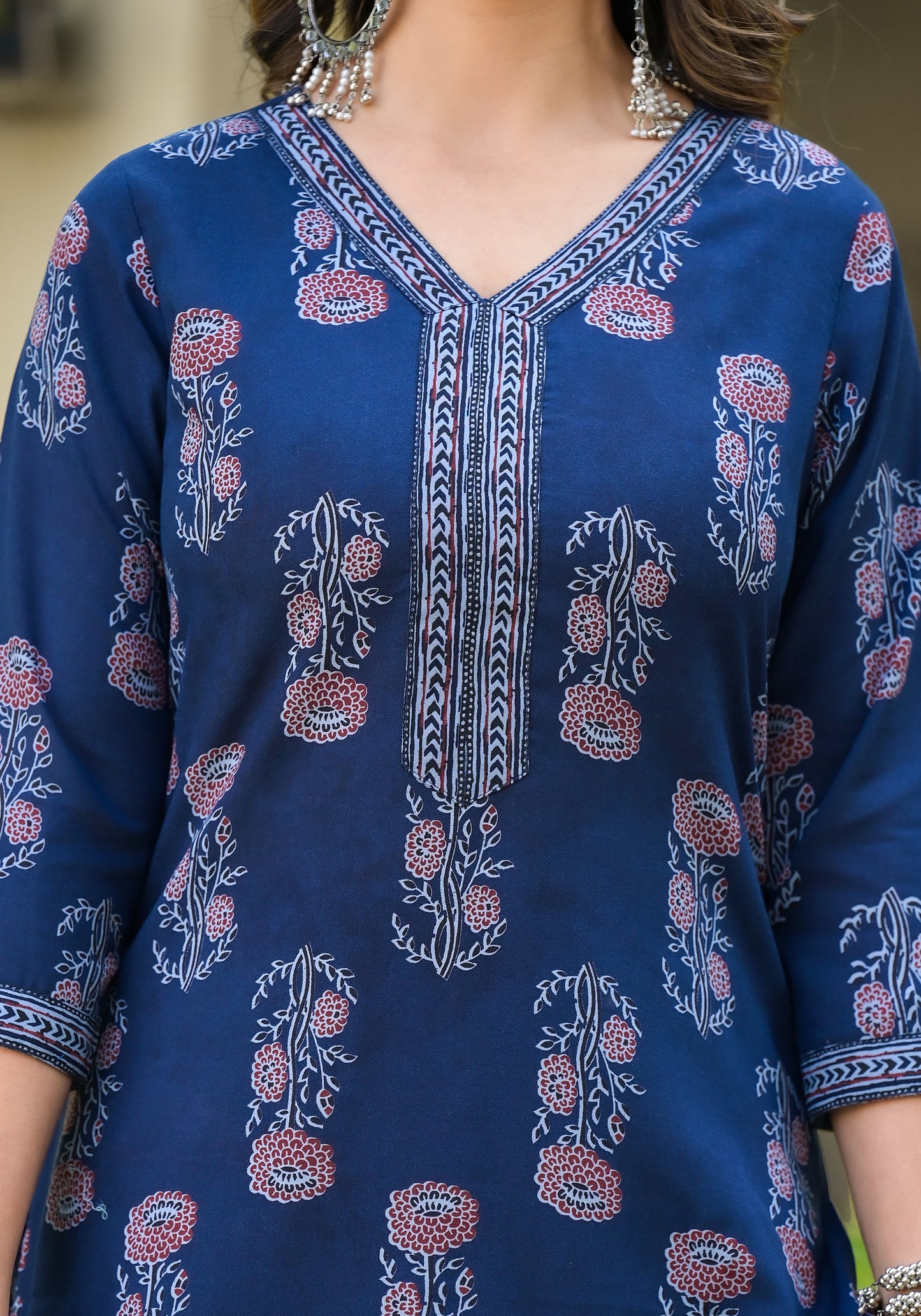 Women Blue Printed Viscose Rayon Kurta, Pant And Dupatta Set