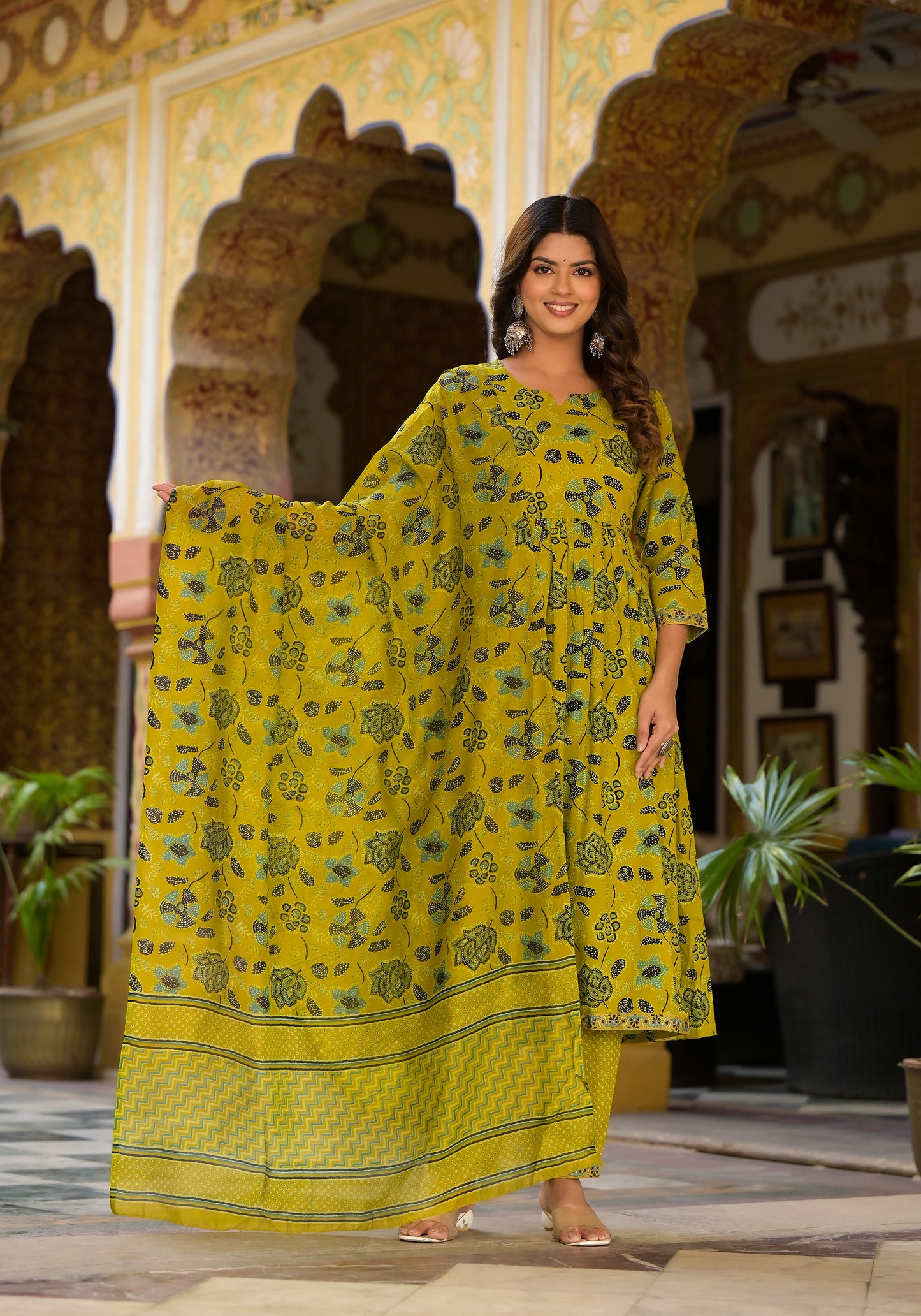 Women Yellow Printed Viscose Rayon Kurta, Pant And Dupatta Set