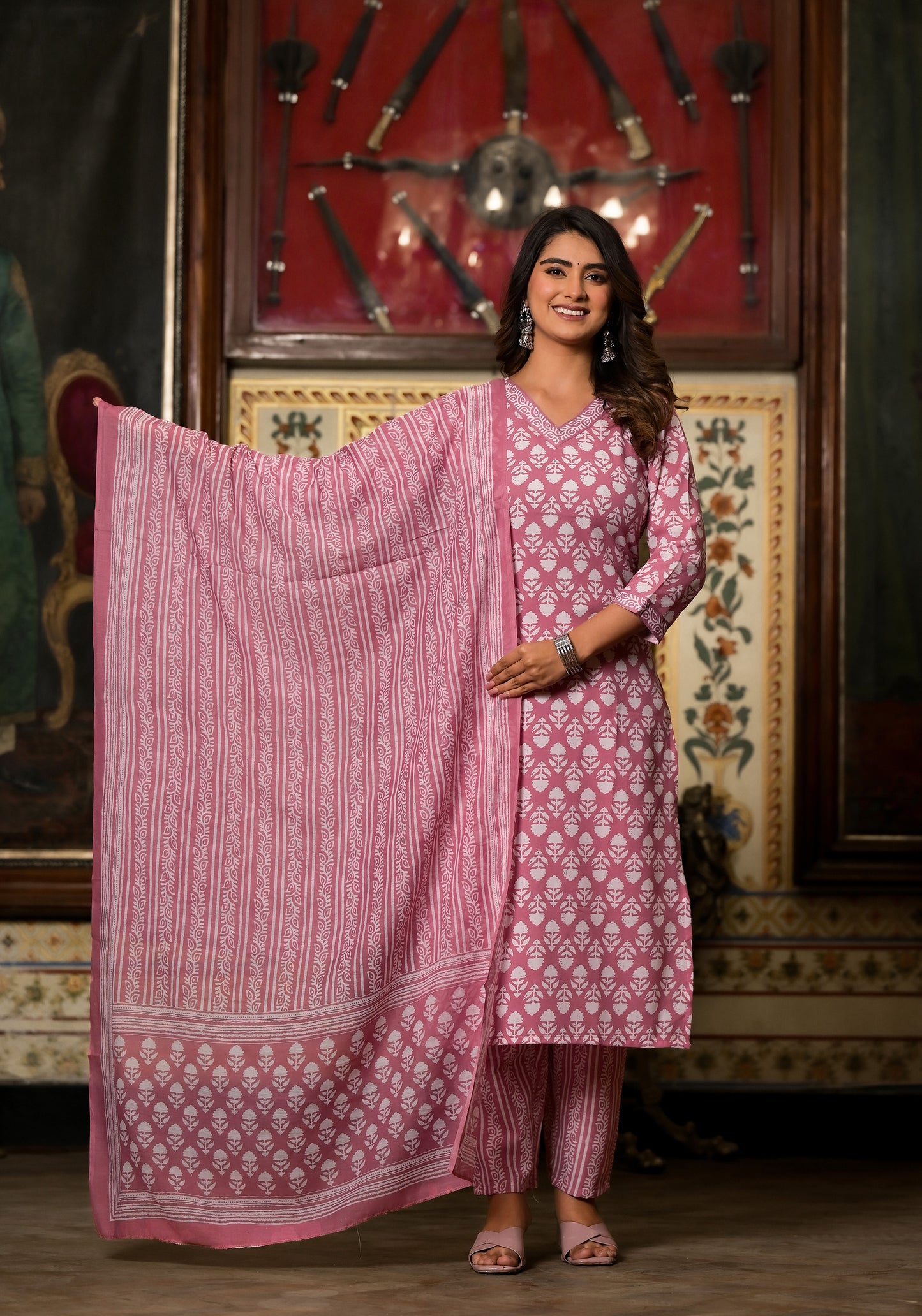 Women Pink Printed Viscose Rayon Kurta, Pant And Dupatta Set