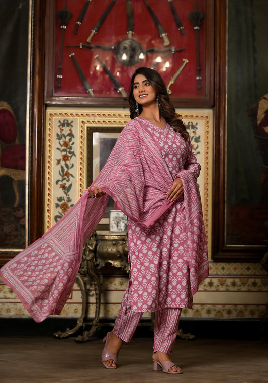 Women Pink Printed Viscose Rayon Kurta, Pant And Dupatta Set