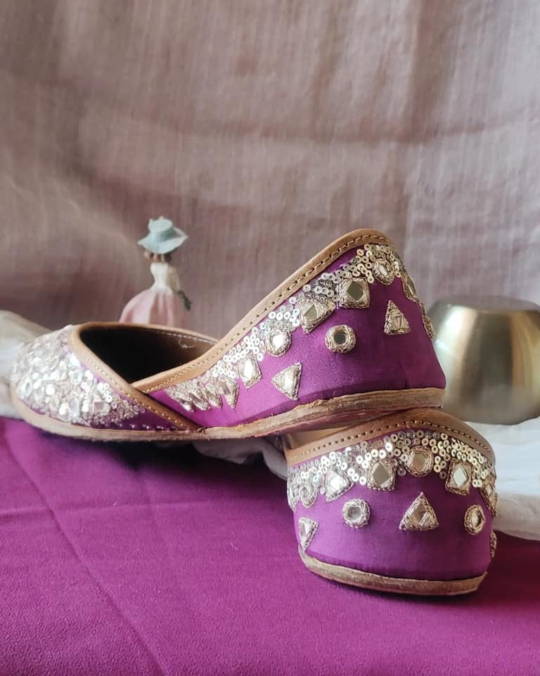 Dazzling Diva Juttis - Purple