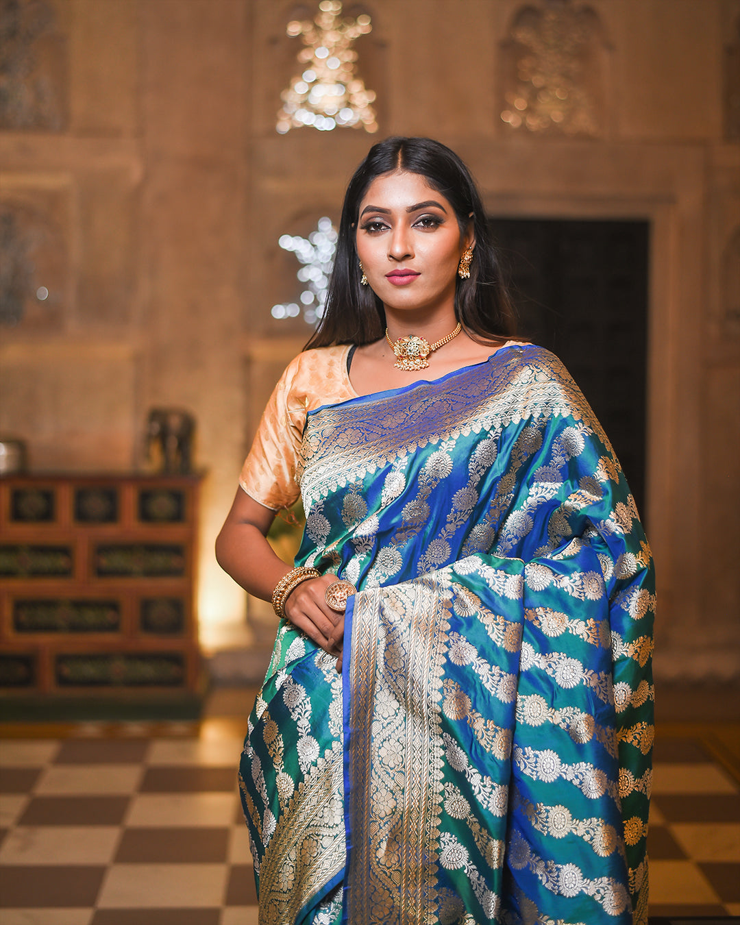 Teal Handwoven Kadwa Katan Silk Saree - Panaya