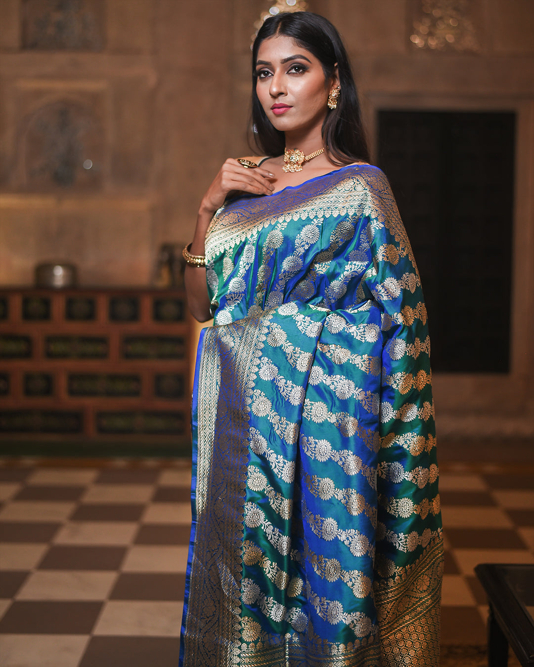 Teal Handwoven Kadwa Katan Silk Saree - Panaya