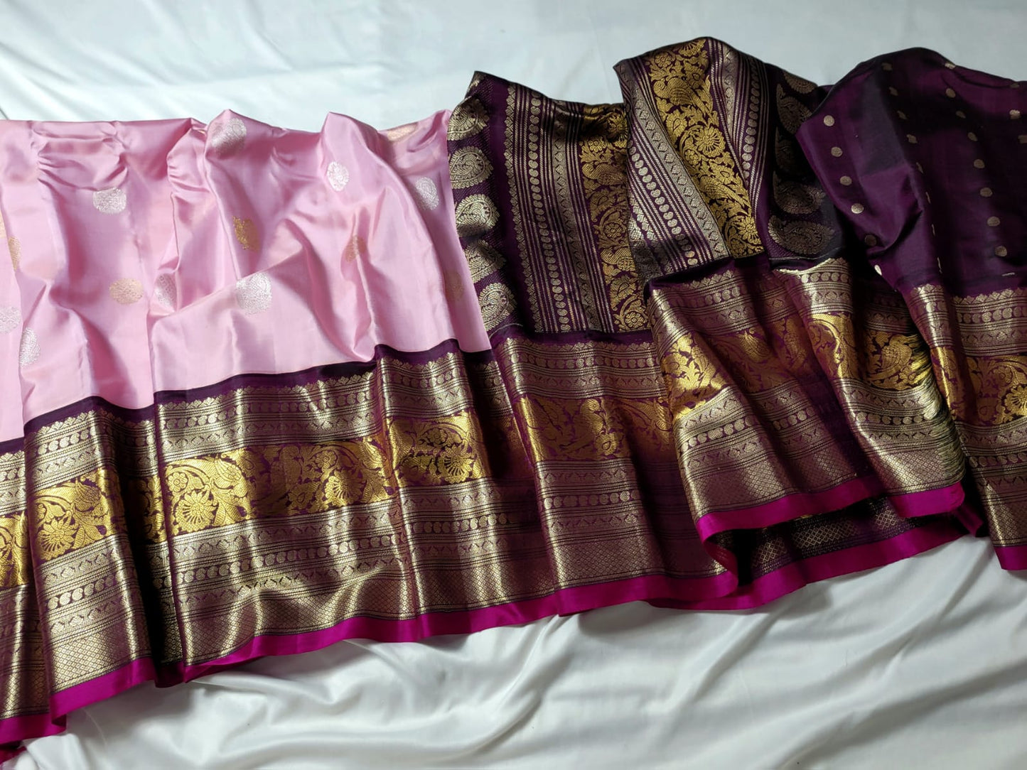 Baby pink and Wine Pallu Pure Gadwal Pattu handloom Saree