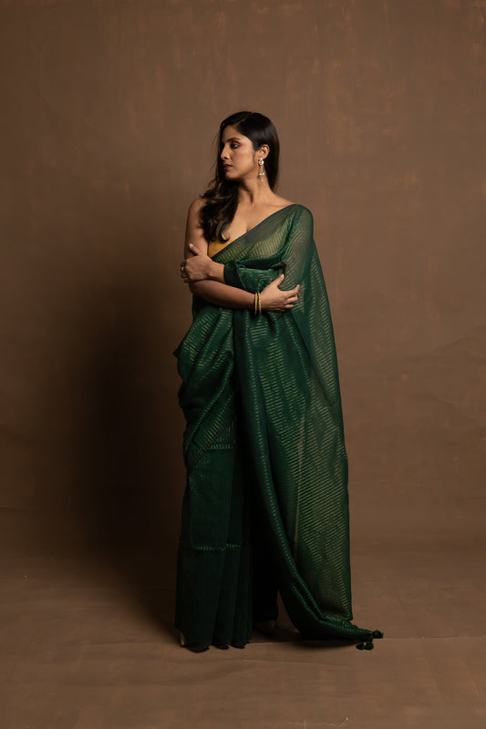 Hara rang | Deep green handloom cotton saree with zari stripes