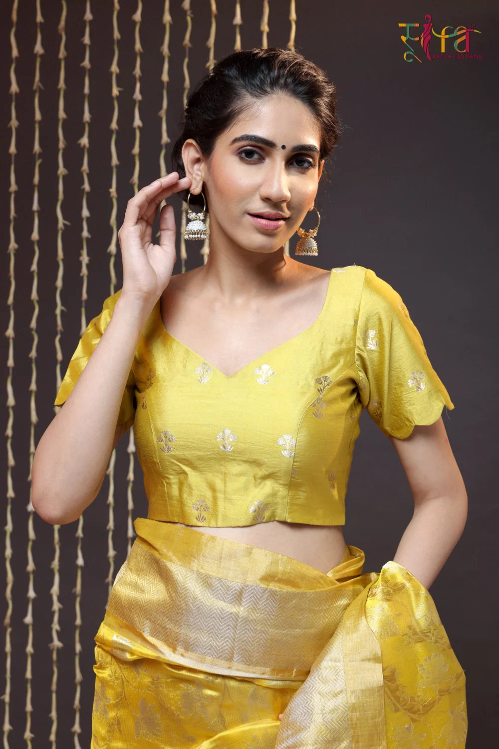 Peelakriti Banarasi Blouse