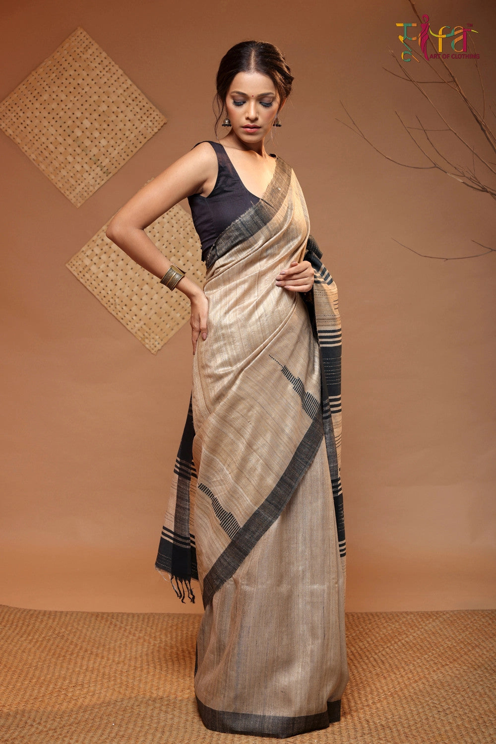 Pastel Brown Handloom Tussar Silk Saree With Black Border