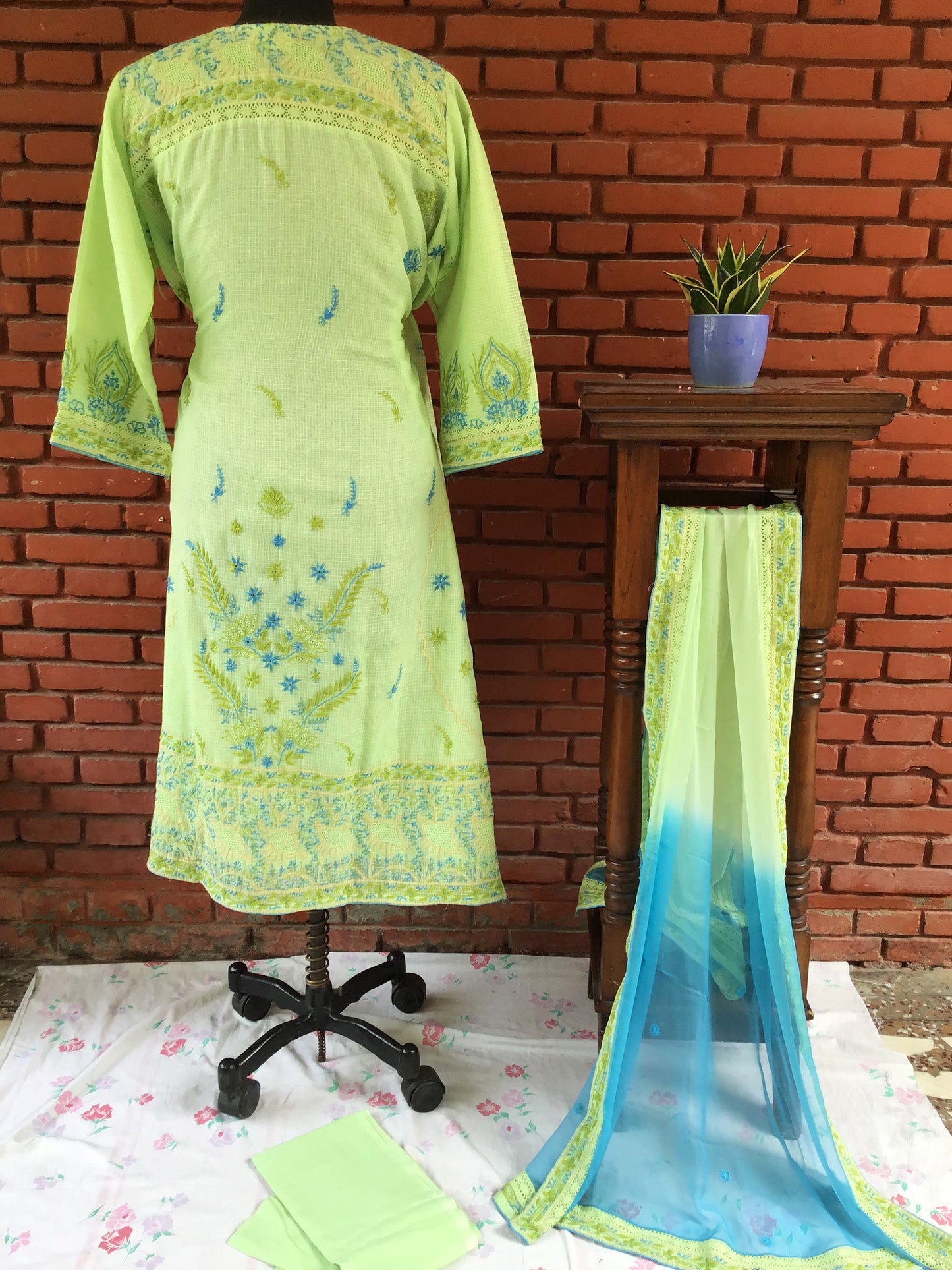 Green Kota Doria Cotton Ghaspatti Chikankari Salwar suit