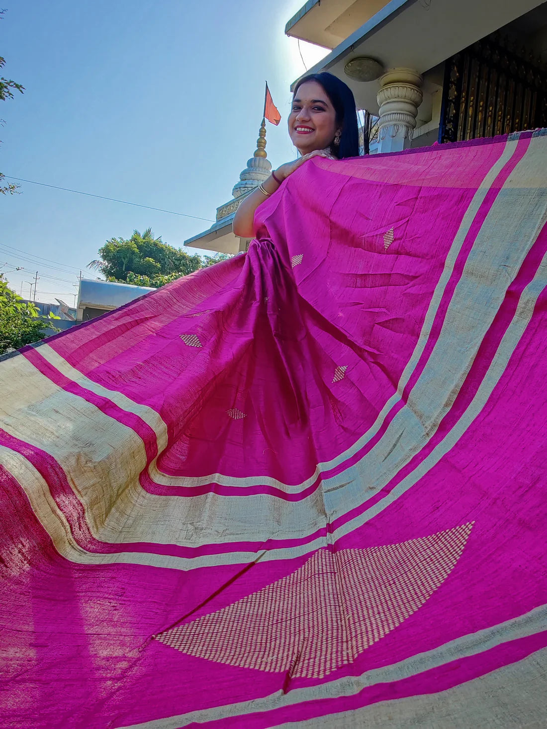 HulHuli Pink Gicha Silk Handloom saree