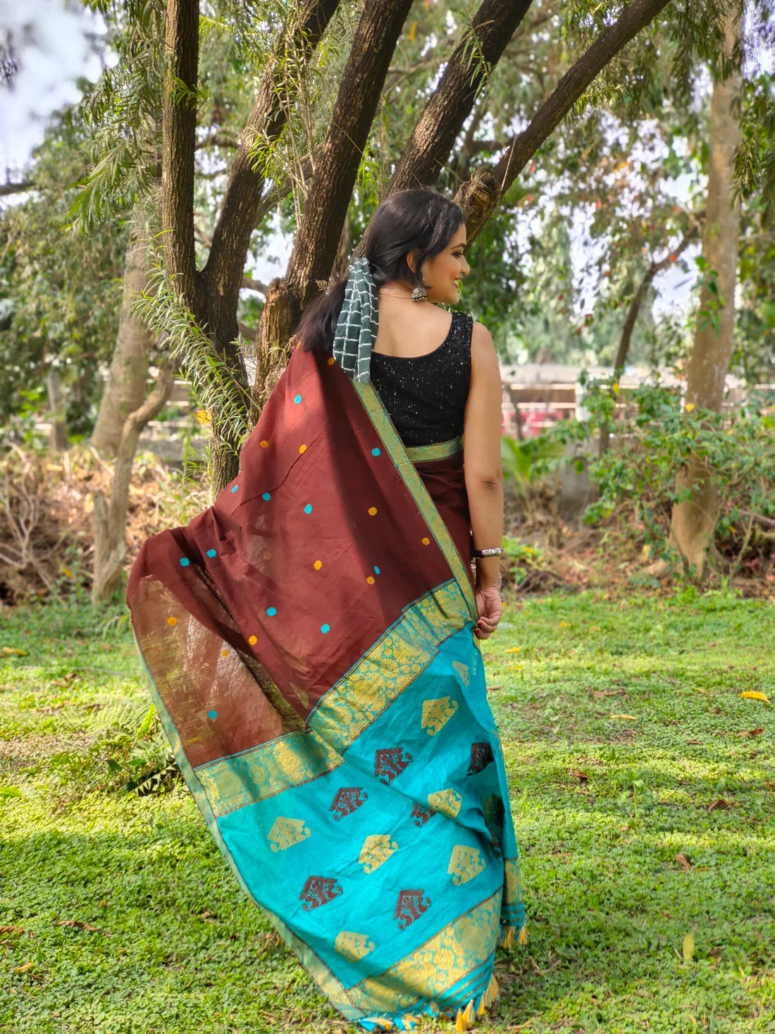 Chidiya Wine handloom Viscose Silk saree