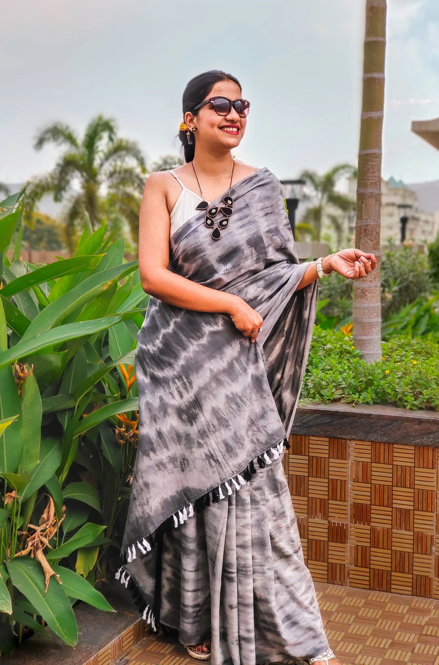 Silver Lining Cotton Handloom saree