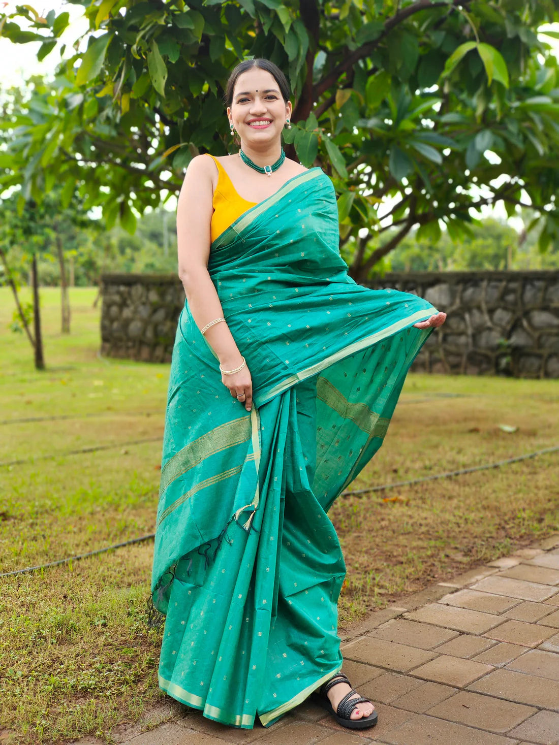 Bhoomi Green handloom Cotton saree