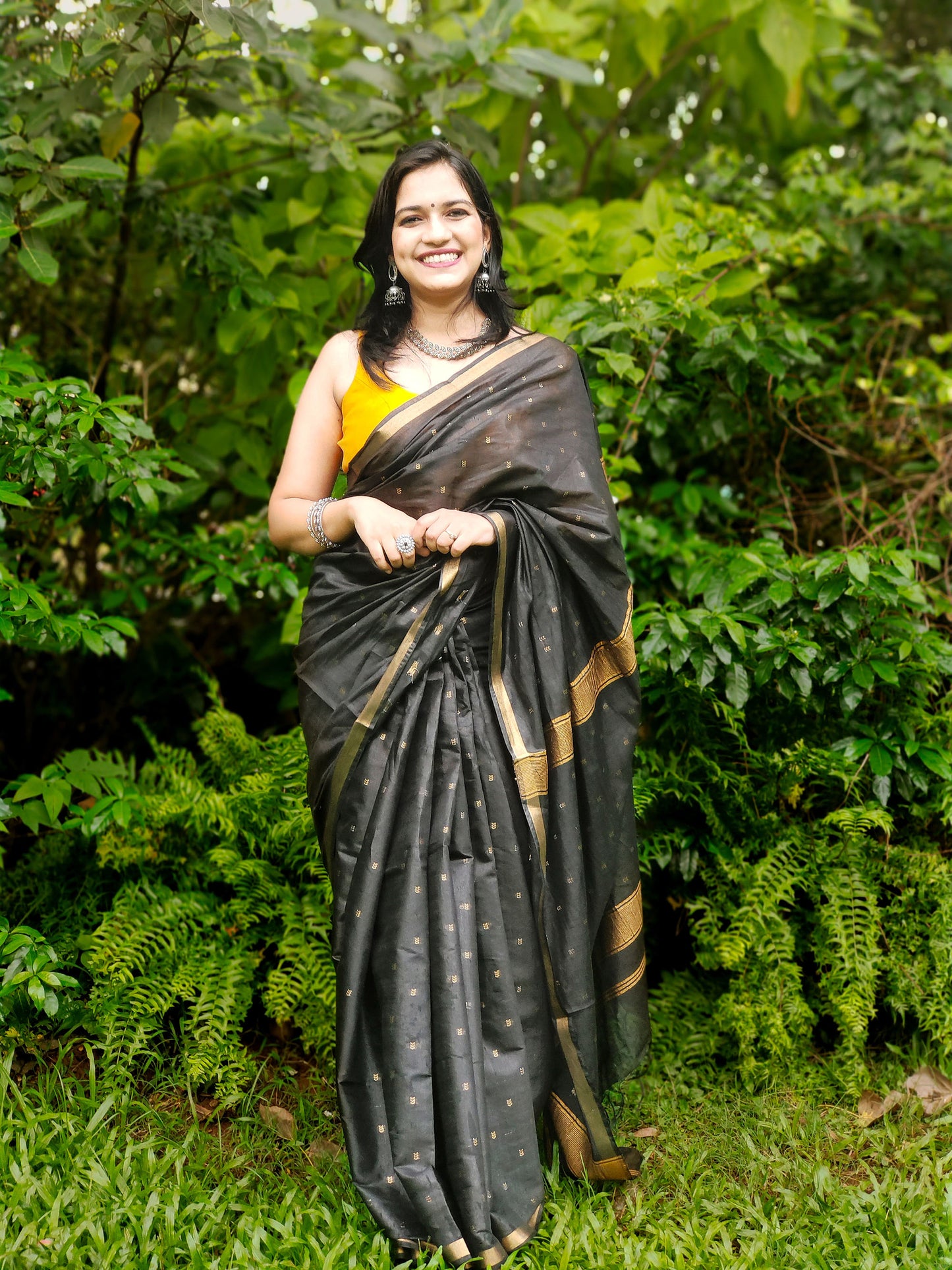 Black poly Blended silk Zari Mangalagiri Saree