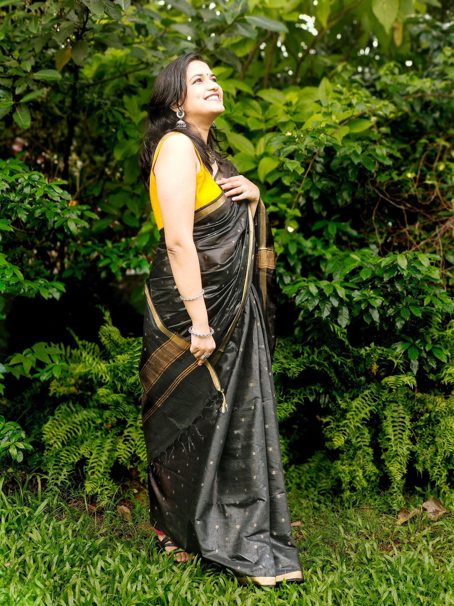 Black poly Blended silk Zari Mangalagiri Saree