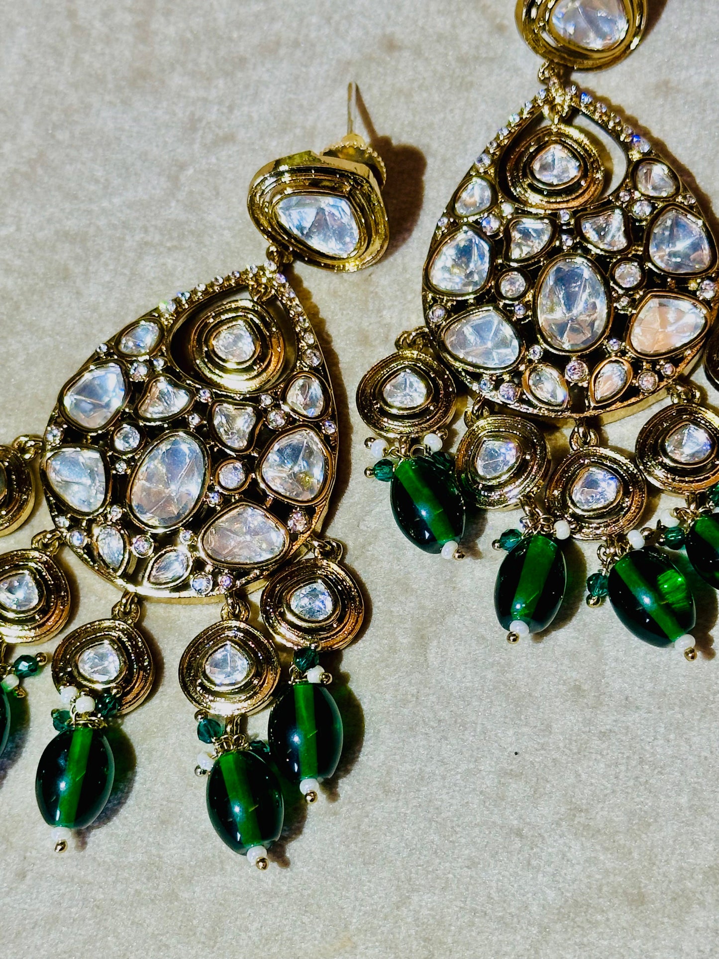 Kundan Poise Earrings