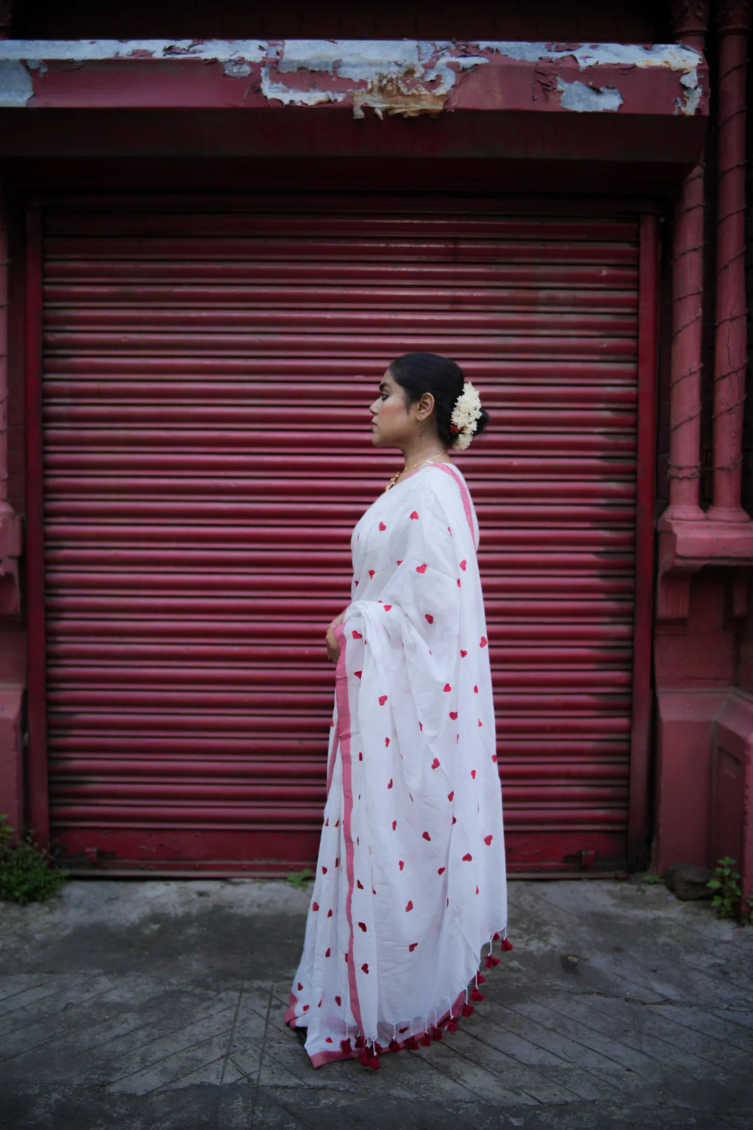 Mangalika White Mul Cotton Handloom saree