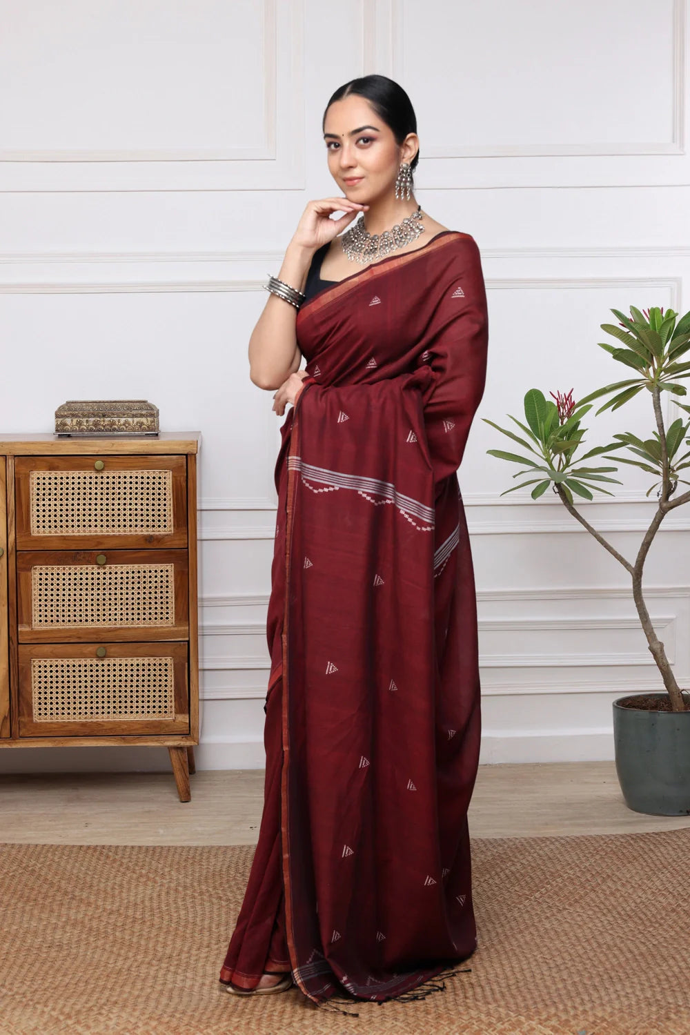 Handloom Wine Mulmul Cotton Jamdani Saree