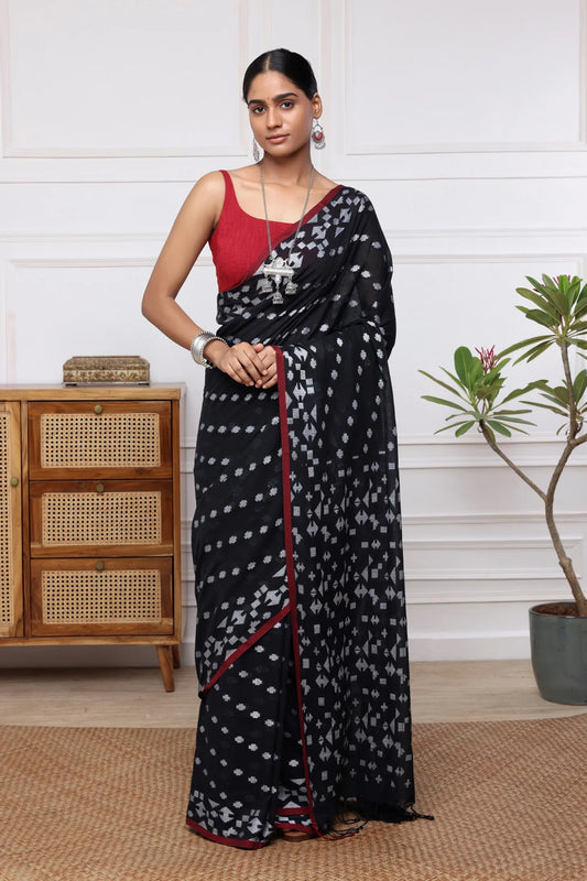 Handloom Black & White Mul Cotton Jamdani Saree