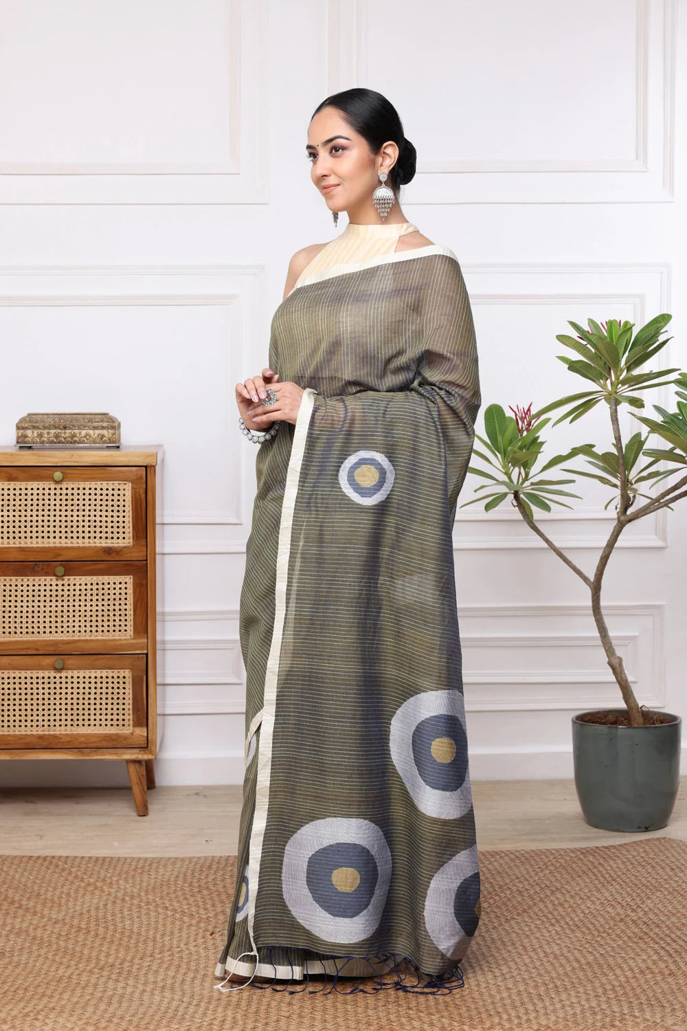 Handloom Olive Green Stripes Mul Cotton Eye Ball Saree