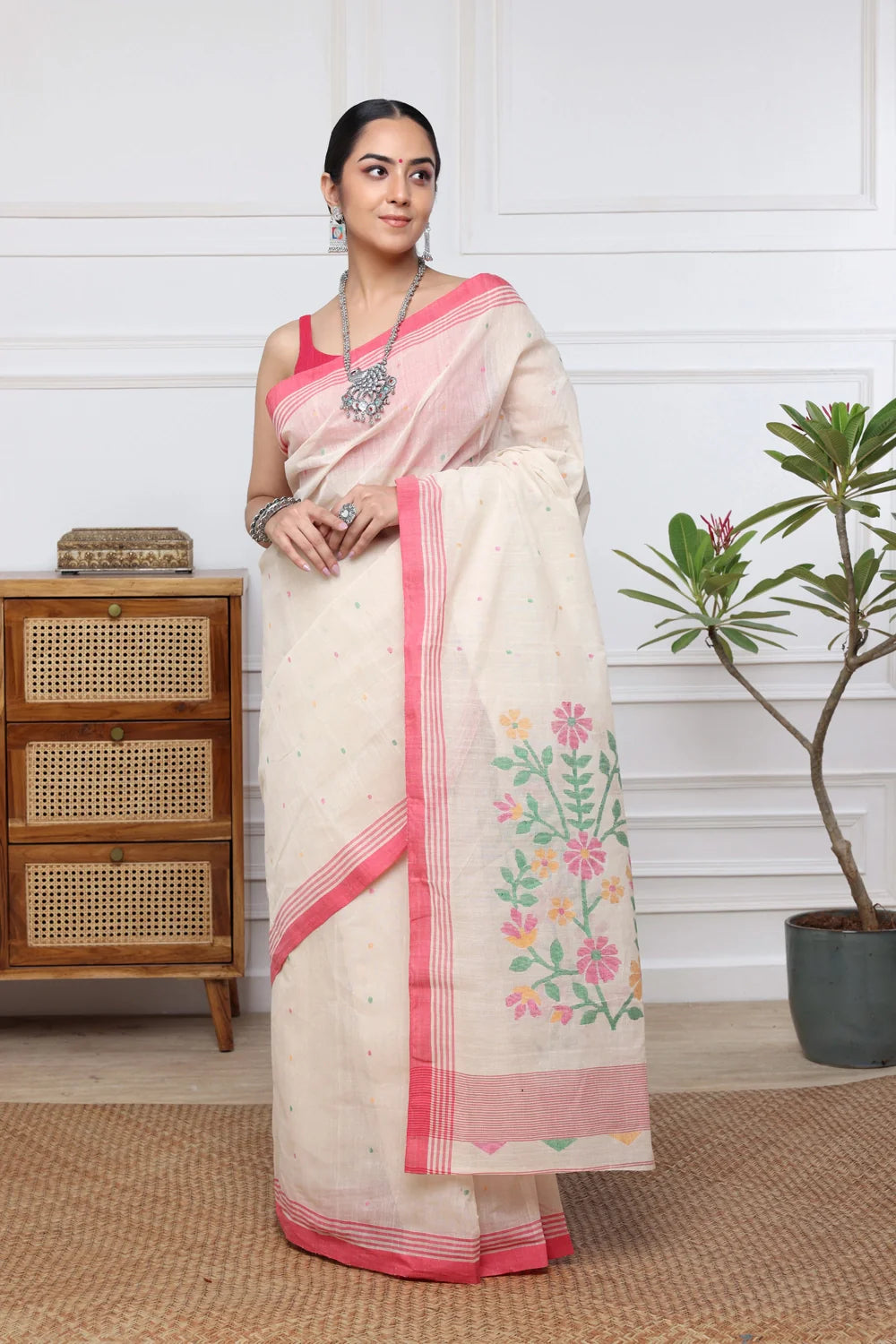 Handloom Beige Pure Cotton Jamdani Saree with Pink Border