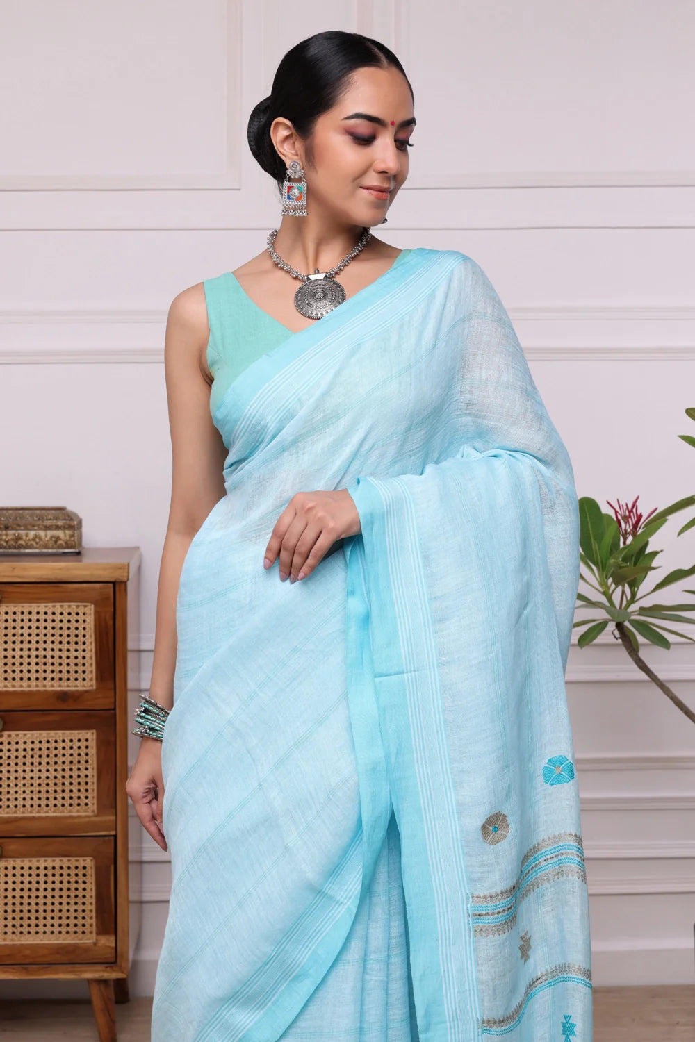 Handloom Arctic Blue Pure Linen Saree