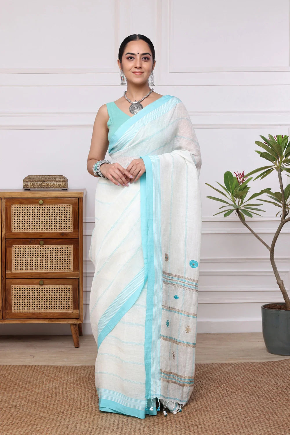 Handloom White Pure Linen Saree with Aqua Green Border