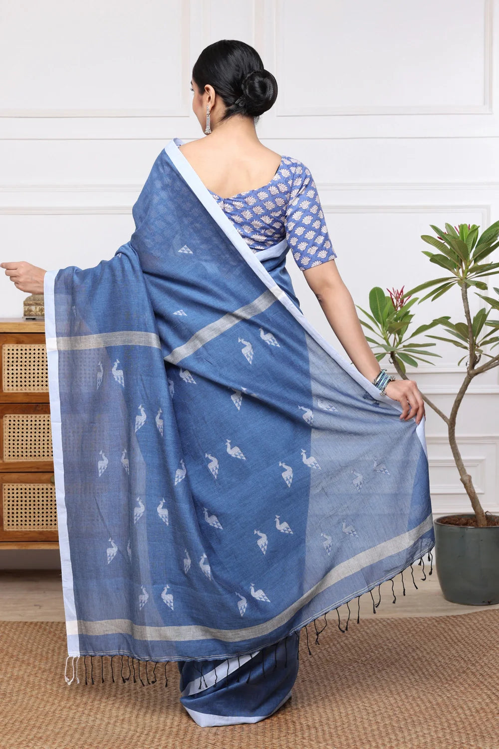 Handloom Blue Mulmul Cotton Mayur Jamdani Saree