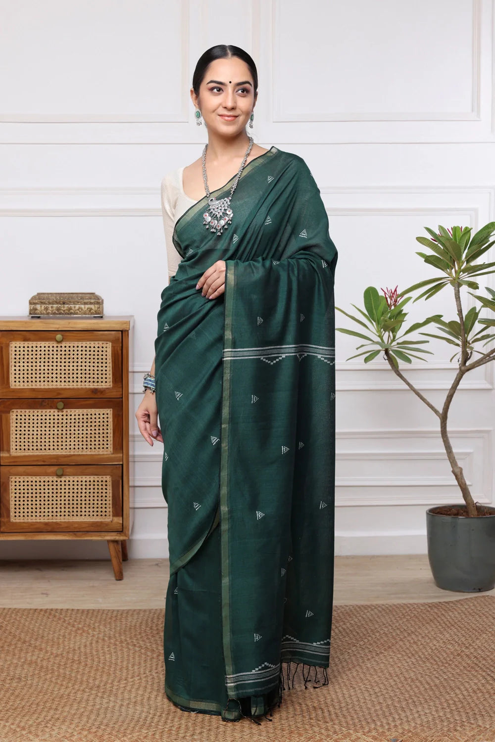 Handloom Basil Green Mulmul Cotton Jamdani Saree