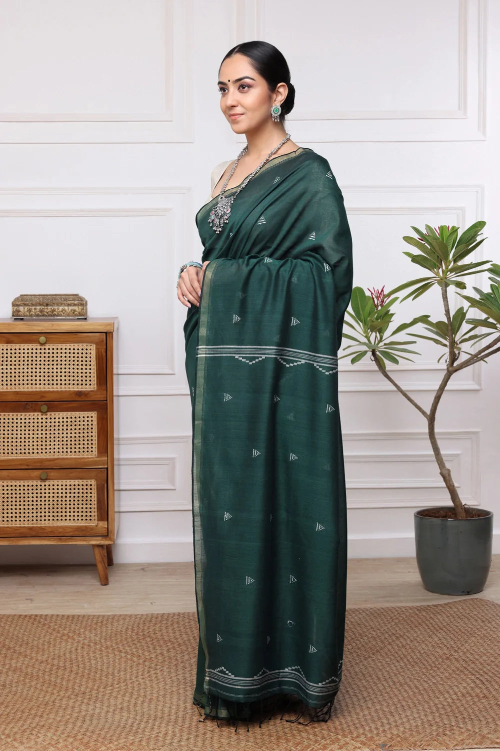 Handloom Basil Green Mulmul Cotton Jamdani Saree