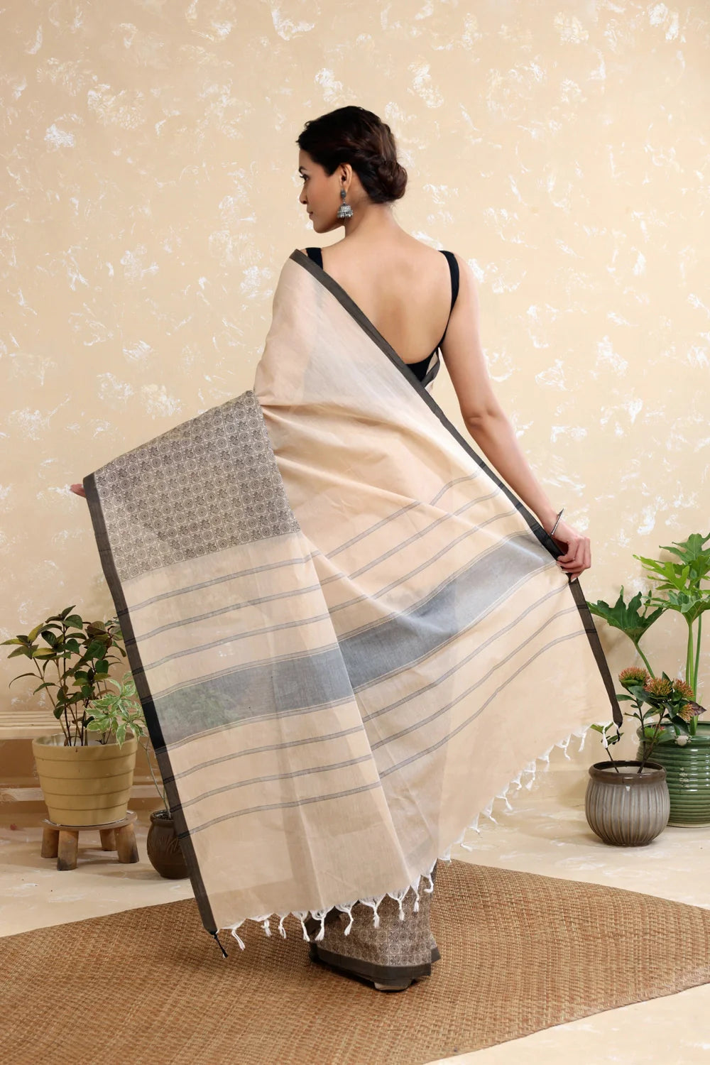 Handloom Oat Brown Pure Cotton Kanchi Saree