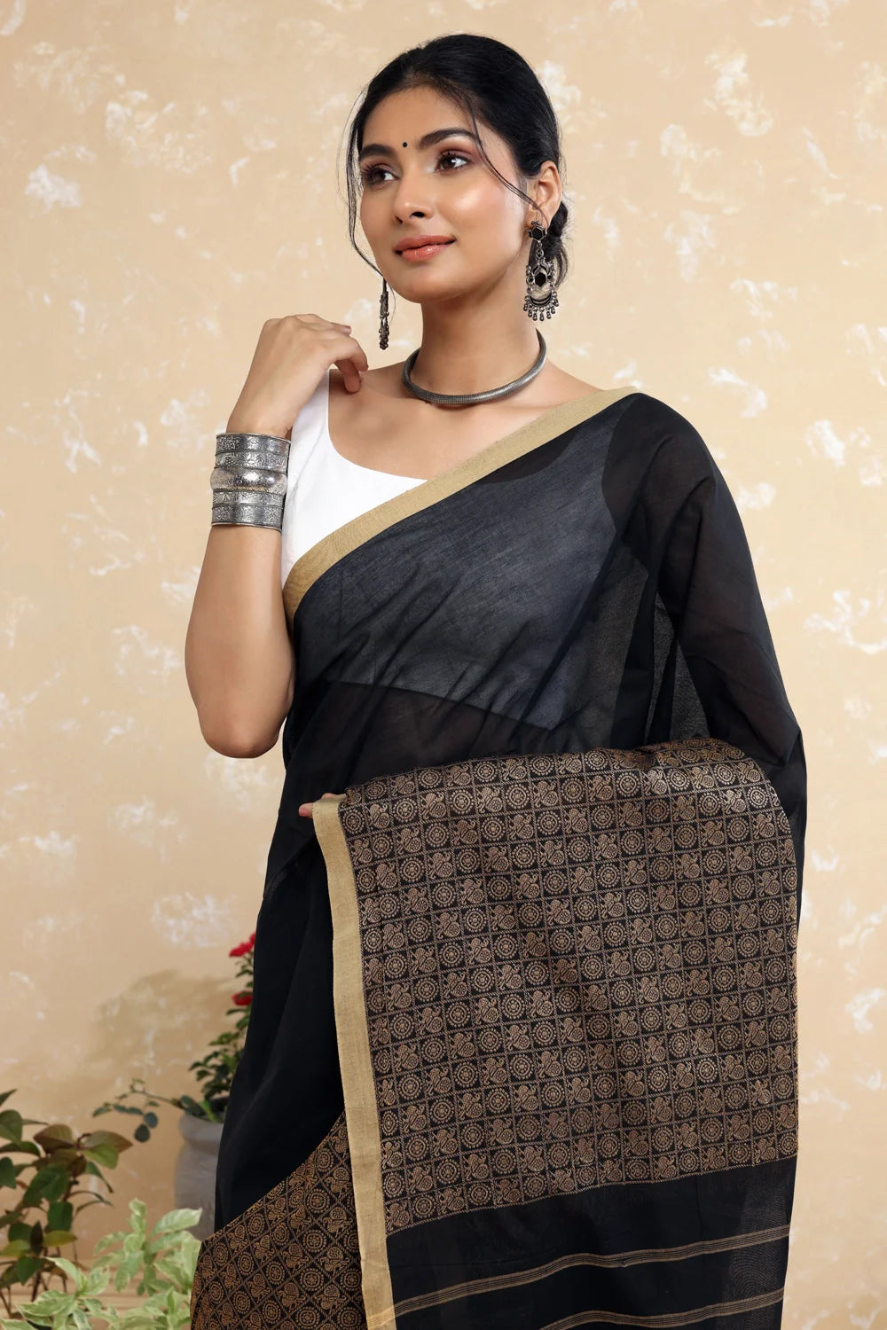 Handloom Black Pure Cotton Kanchi Saree