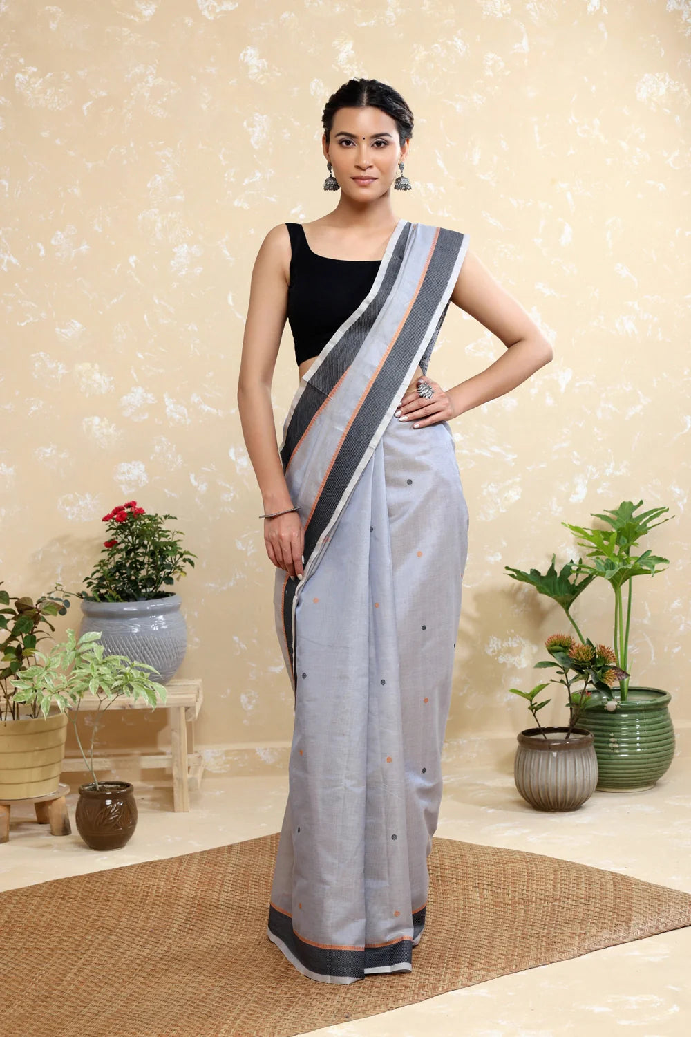 Handloom Grey Pure Cotton Kanchi Saree with Navy Blue Border