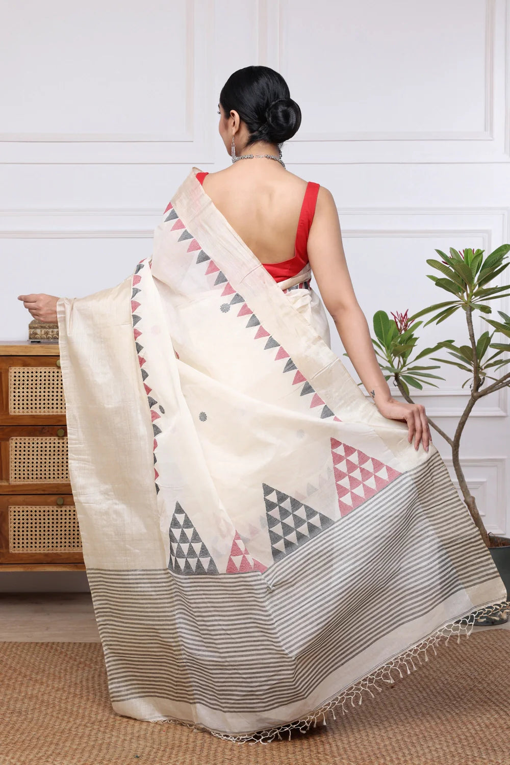 Handloom Off White Pure Cotton Red & Black Jamdani Saree with Tussar Silk Border