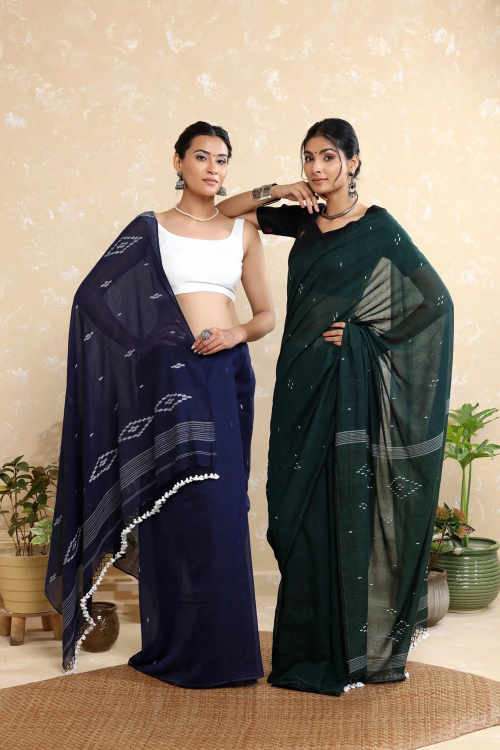 Handloom Navy Blue Mulmul Jamdani Saree With Tassels