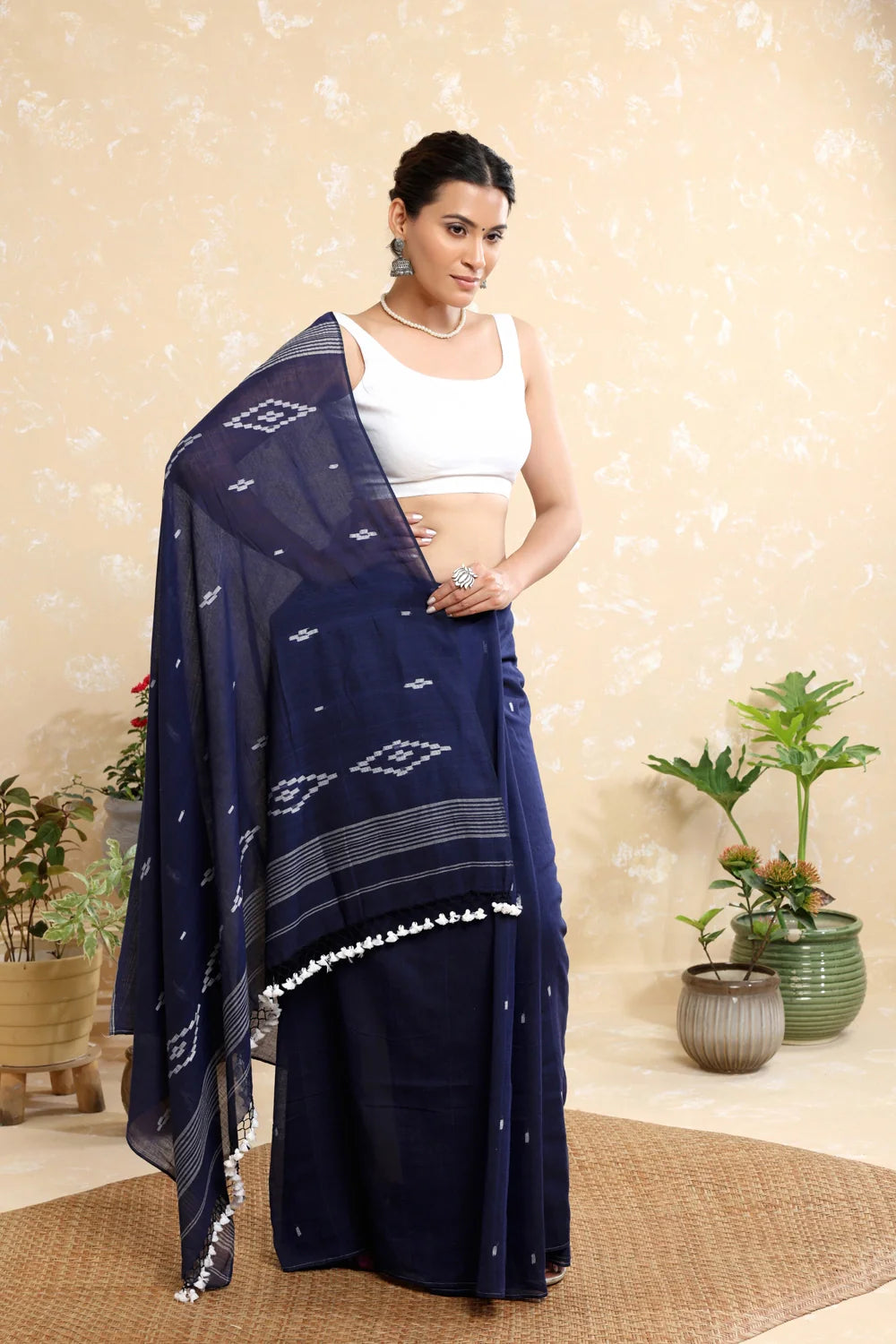 Handloom Navy Blue Mulmul Jamdani Saree With Tassels