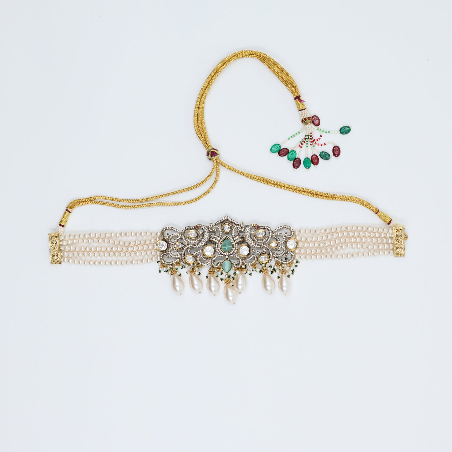 Extravagant Pearl Choker with Fine Pastel Green Precious Stones