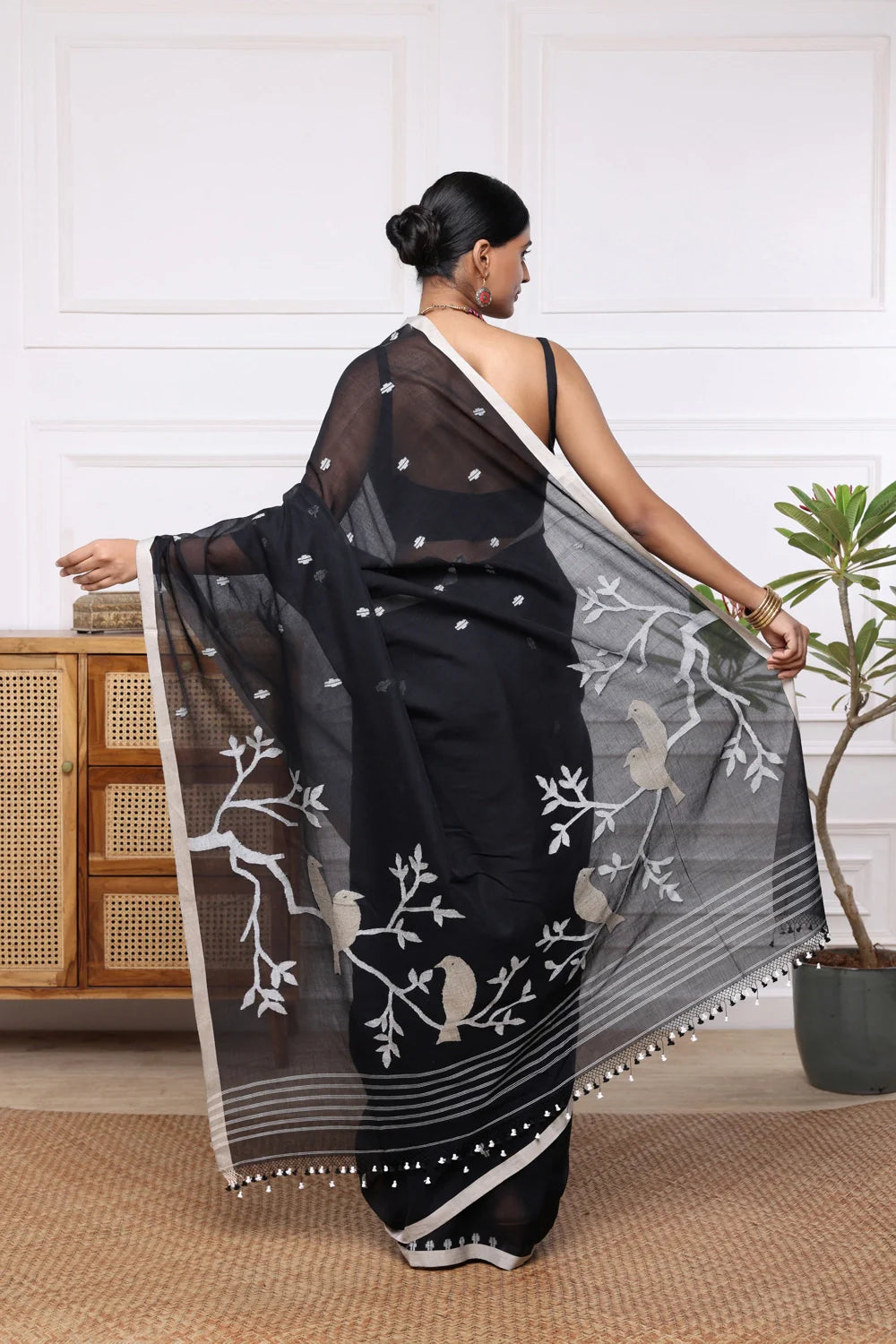 Handloom Black Soft Cotton Jamdani  Saree with Brown Colour Bird Motifs