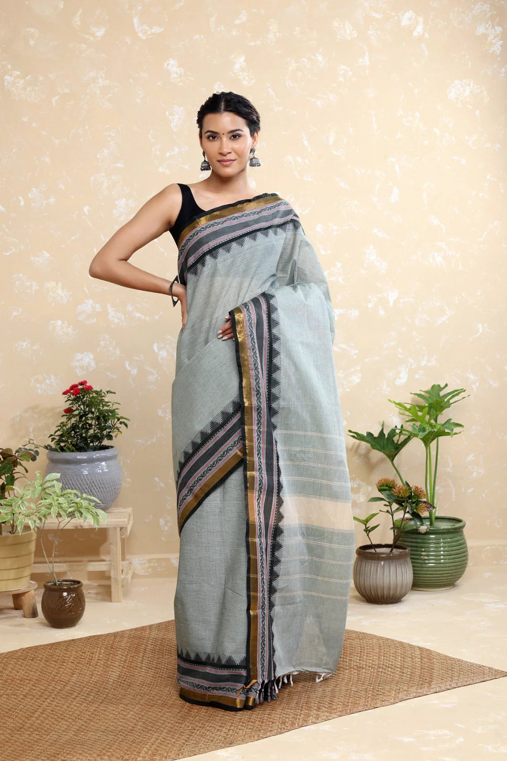 Handloom Grey Pure Cotton Kanchi Saree With Temple Border