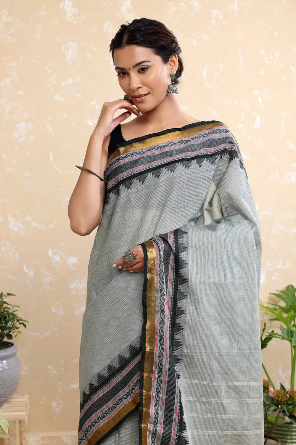 Handloom Grey Pure Cotton Kanchi Saree With Temple Border