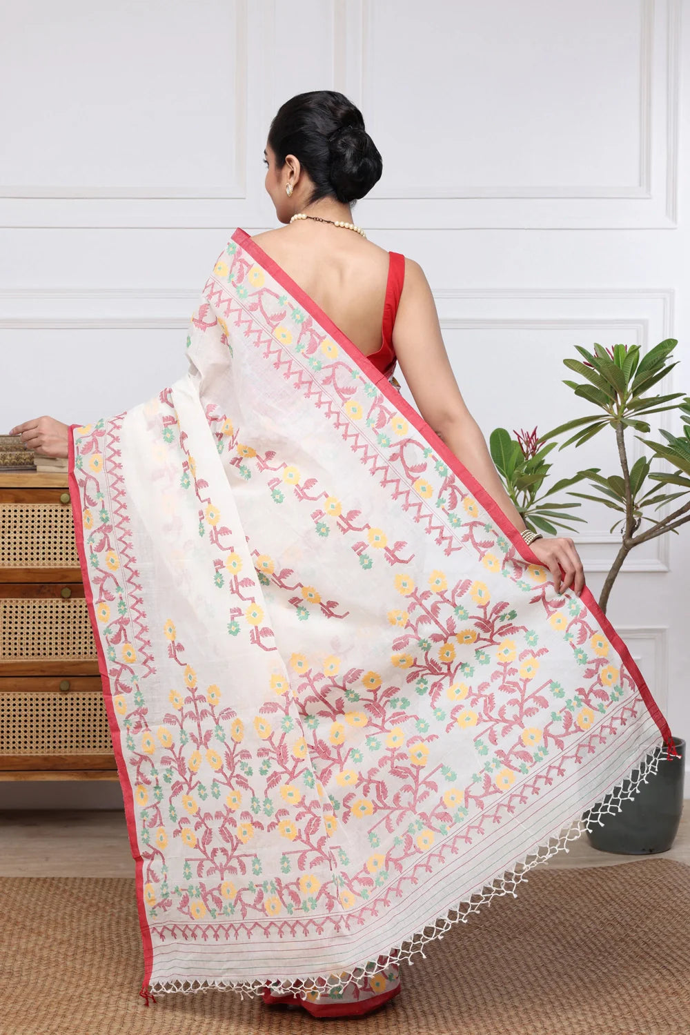 Handloom Traditional White & Red Pure Cotton Jamdani Saree