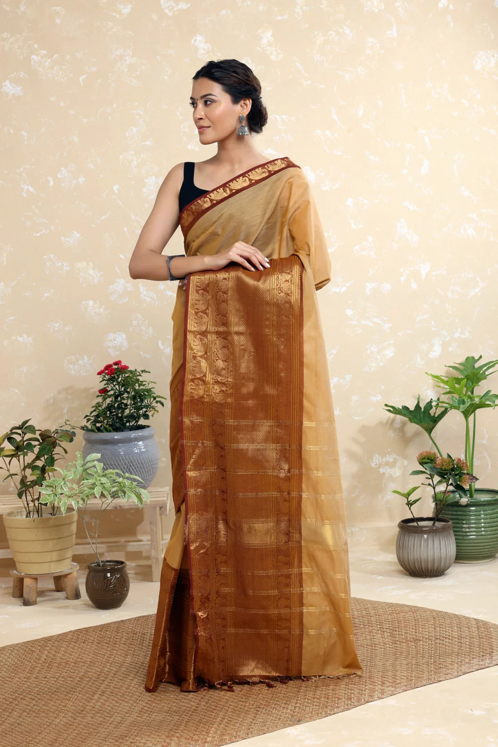 Handloom Brown Pure Cotton Kanchi Saree With Broad Gold Zari Border